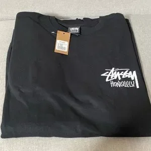 【ステューシー】Stussy Stock Honolulu T-Shirt Black 스투시 스탁 호놀룰루 티셔츠 블랙 | Stussy | KREAM